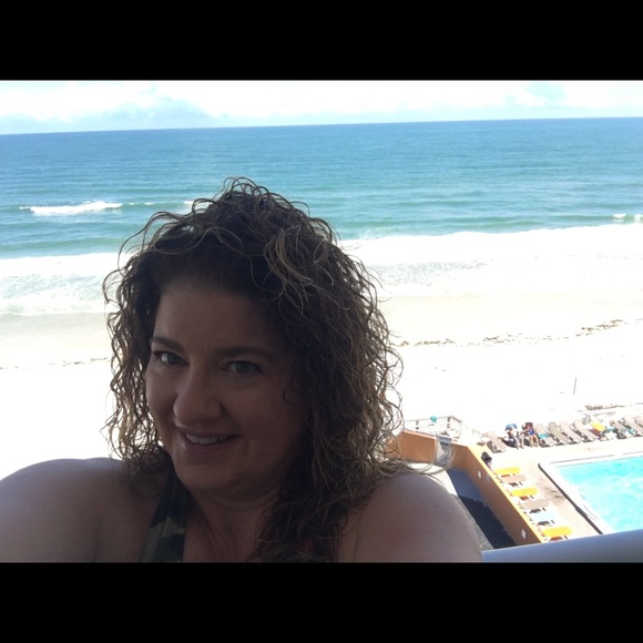 Meet your Posher, Michelle - Picture 4 of 4